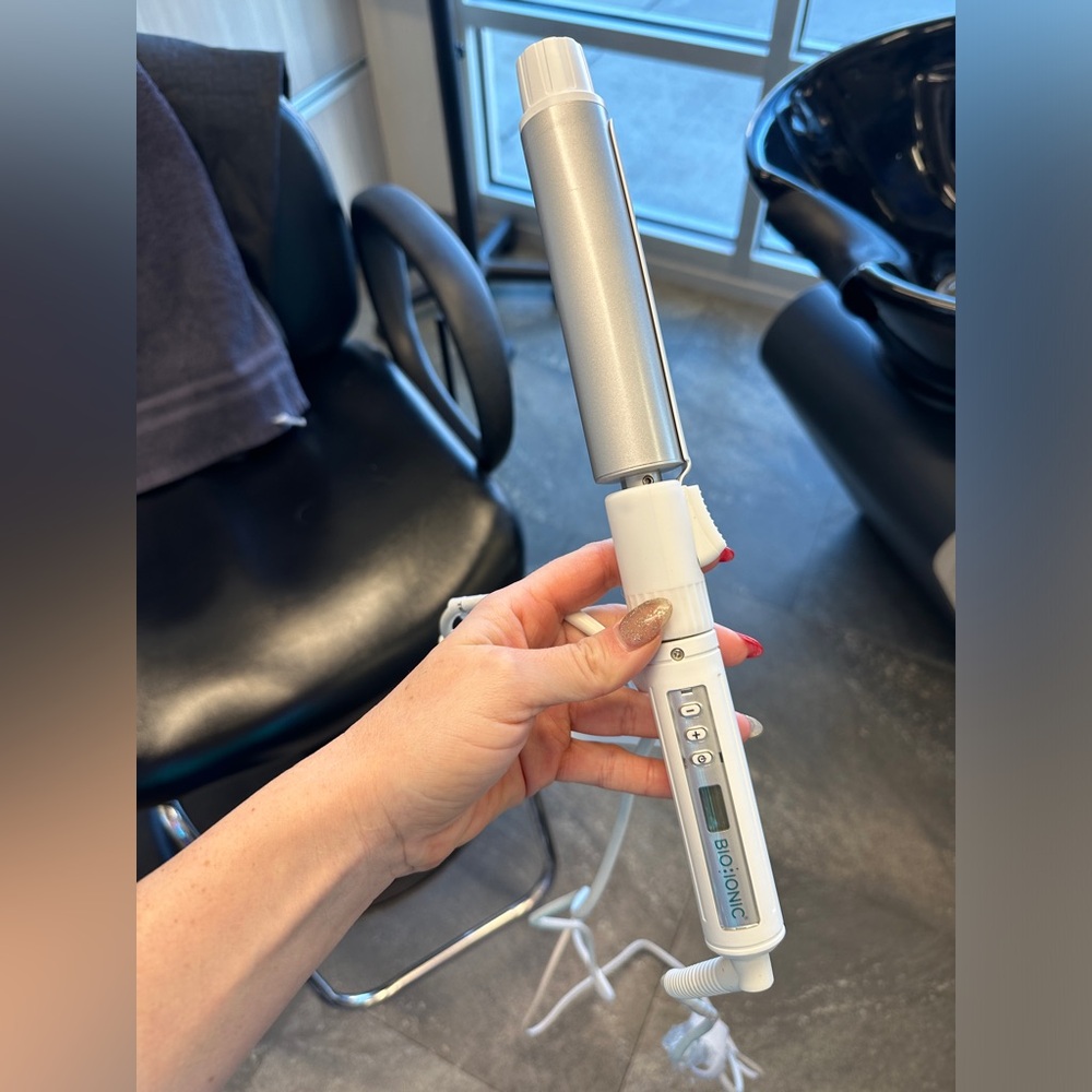 Bio ionic stylewinder